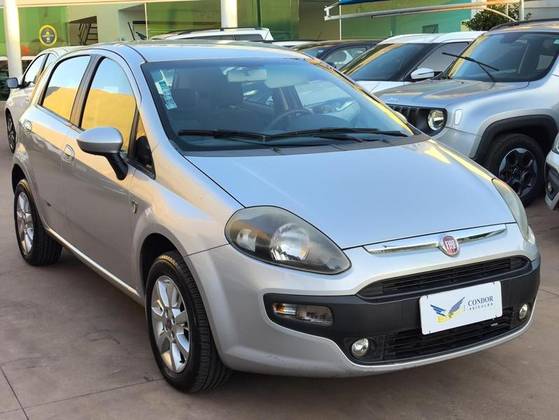 FIAT PUNTO 1.4 ATTRACTIVE 8V FLEX 4P MANUAL FIAT PUNTO 1.4 ATTRACTIVE 8V FLEX 4P MANUAL